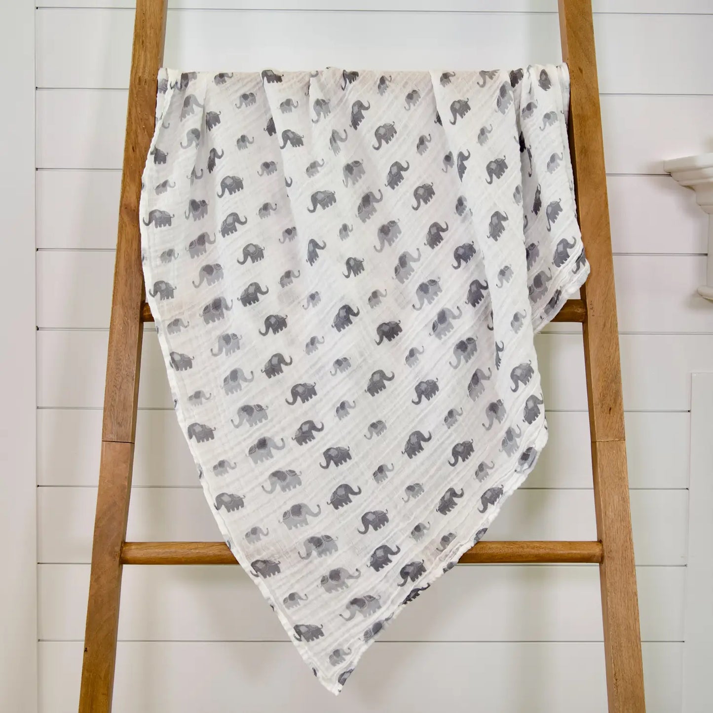 Elephantastic Swaddle